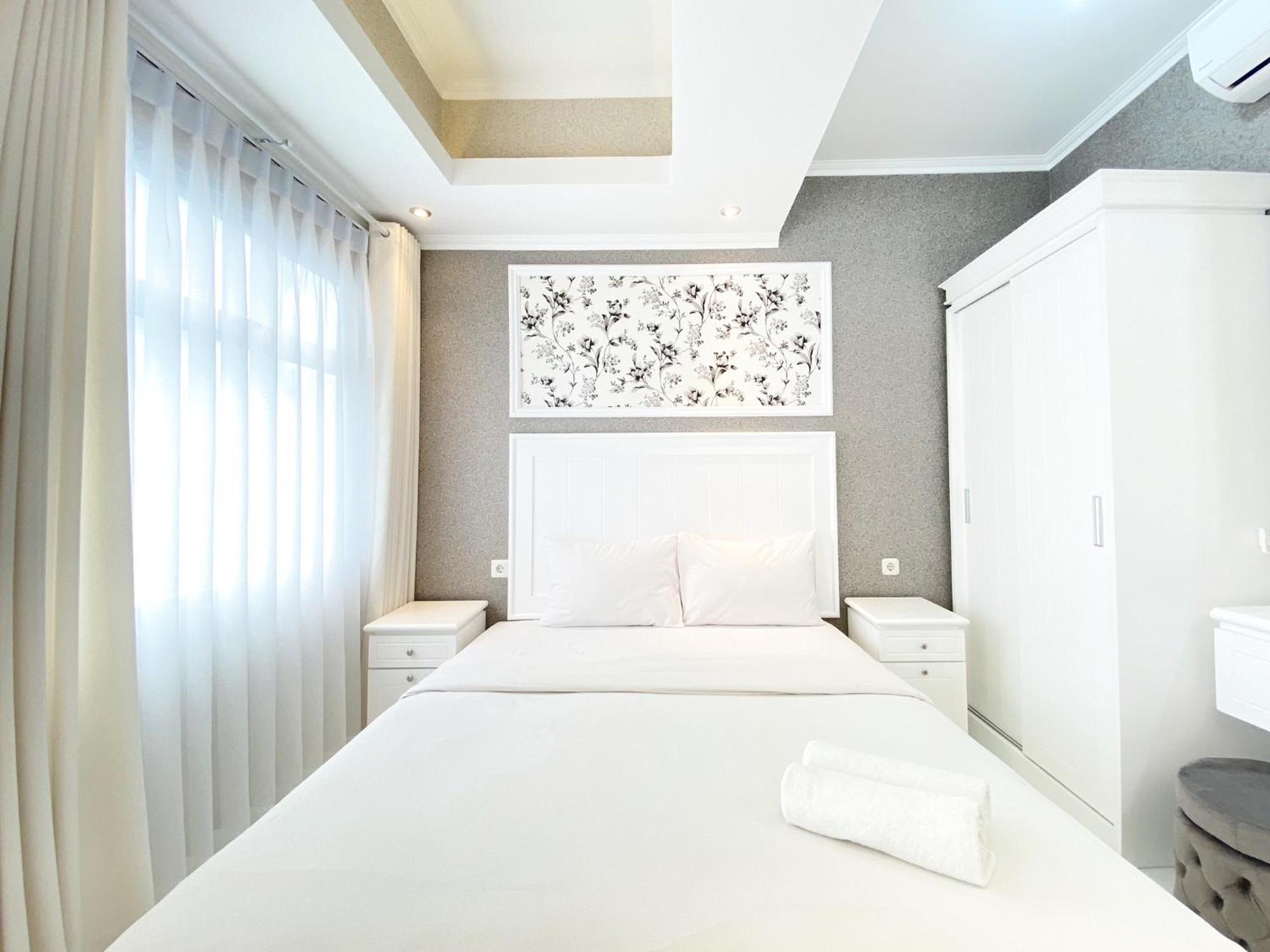 At Grand Afrika By Travelio Apartemen *